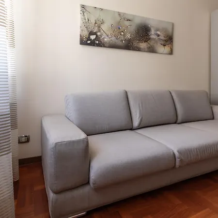 Italianway Easy - Sismondi 74 Apartament *